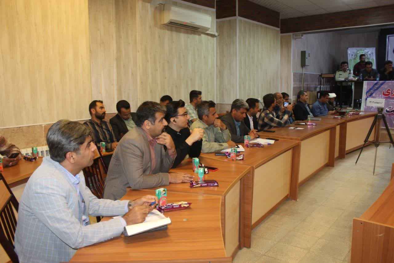 حضور سیدناصر حسینی‌پور در جلسه شورای اداری شهرستان باشت